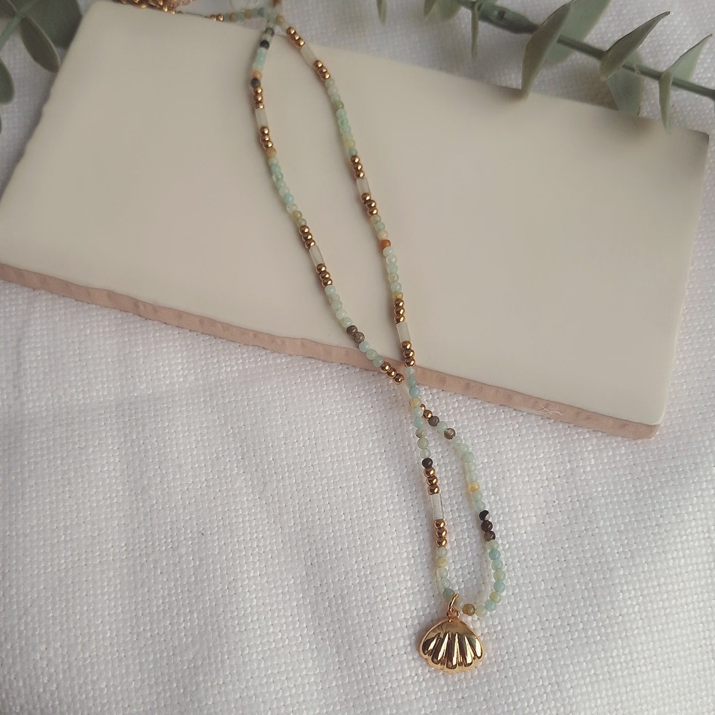 NATURAL STONE SHELL NECKLACE